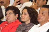 Jueves 25 de agosto. Beatriz Paredes recibe la medalla Rosario Castellanos 2011.