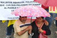 Jueves 24 de octubre del 2013. Tuxtla Gutiérrez. Este medio día da inicio la mega marcha magisterial desde el crucero de la Pochota hacia el centro de esta ciudad.