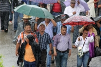 Jueves 24 de octubre del 2013. Tuxtla Gutiérrez. Este medio día da inicio la mega marcha magisterial desde el crucero de la Pochota hacia el centro de esta ciudad.