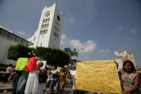 Lunes 11 de octubre. Habitantes de las comunidades de Buena Vista realizan una marcha por las calles de la ciudad de Tuxtla Gutiérrez para exigir la intervención de las autoridades del estado para que sean distribuidas con equidad la ayuda humanitaria par