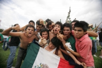 Tuxtla vive el partido de fut-bol entre México y Francia