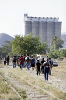 Migración. Uno de los puntos de transito entre los migrantes dentro del estado de Chiapas sigue siendo la estación ferroviaria de Arriaga, donde los centroamericanos suben a los techos de los vagones del tren para dirigirse a Ixtepec, Oaxaca; esta línea d