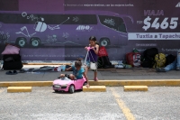 20230722. Tuxtla. Migrantes de Venezuela llegan a las terminales en donde pasan varios dÃ­as intentando continuar el viaje hacia el norte del paÃ­s.