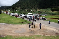 Toman la carretera a Comitán IndÃgenas tsotsiles de la comunidad Mitzintón en el municipio de San Cristóbal de las Casas, cierran la carretera esta mañana para seguir exigiendo que sea aplicada la ley en estos parajes de los altos de Chiapas. Toman la carretera a Comitán IndÃgenas tsotsiles de la comunidad Mitzintón en el municipio de San Cristóbal de las Casas, cierran la carretera esta mañana para seguir exigiendo que sea aplicada la ley en estos parajes de los altos de Chiapas.