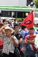 Viernes 6 de marzo del 2015. Tuxtla Gutiérrez. La Organización OCEZ CNPA MLN realiza movilizaciones bloqueando la carretera de San Cristóbal de las Casas y en Tuxtla donde manifiestan la formación de un nuevo constituyente mexicano