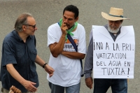 Domingo primero de septiembre del 2013. Tuxtla Gutiérrez. Maestros, padres de familia, alumnos y organizaciones sociales marchan en contra de las reformas del estado mexicano.