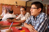 Miércoles 4 de septiembre del 2013. Tuxtla Gutiérrez. Voceros del MOCRI CNPA MN se deslindan de los hechos violentos de los días pasados durante una marcha magisterial fuera agredido un fotógrafo al que le fue secuestrado su equipo de trabajo.