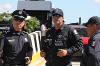 Jueves 31 de octubre del 2013. Chiapa de Corzo. La PFP interviene en la caseta de cobro de la autopista entre San Cristóbal y Tuxtla Gutiérrez, donde un grupo de jóvenes y campesinos mantenían tomadas las instalaciones en pugna con el movimiento magisteri