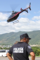 Jueves 31 de octubre del 2013. Chiapa de Corzo. La PFP interviene en la caseta de cobro de la autopista entre San Cristóbal y Tuxtla Gutiérrez, donde un grupo de jóvenes y campesinos mantenían tomadas las instalaciones en pugna con el movimiento magisteri