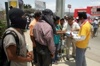 Militantes del MOCRI en Chiapas, marchan por las avenidas de sur de Tuxtla Gutiérrez hasta las instalaciones de la PGR para exigir justicia en el caso de los hechos violentos de la colonia Emiliano Zapata en los meses anteriores.