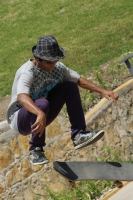 Los jóvenes Skatos disfrutan del nuevo parque Enoc Cancino Casaonda el cual es inaugurado esta mañana en el oriente norte de esta ciudad. Este parque cuenta con varias pistas para practicar jockey sobre ruedas y saltos en rampas donde se realizaran compet