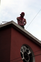 Lunes 1 de octubre del 2012. Motozintla, Chiapas. Aspectos de la violencia en esta comunidad de la zona sierra de Chiapas durante este fin de semana cuando personas inconformes incendiaron el edificio de la administración municipal, la Casa de la Cultura,