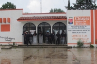 Sábado 7 de junio del 2014. San Cristóbal de las Casas. Fuerte movilización policiaca para resguardar los edificios de la Procuraduría de Justicia en la Zona Altos por la detención del representante de la Ranchería Huitepec-Los Alcanfores y una veintena m