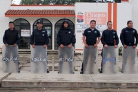 Sábado 7 de junio del 2014. San Cristóbal de las Casas. Fuerte movilización policiaca para resguardar los edificios de la Procuraduría de Justicia en la Zona Altos por la detención del representante de la Ranchería Huitepec-Los Alcanfores y una veintena m