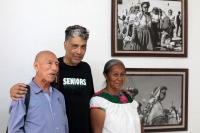 Lunes 2 de marzo del 2020. Tuxtla Gutiérrez. Antes de la inauguración de fotografías Mujeres de René Arauxo. Esta tarde en el Centro Cultural Luis Alaminos Guerrero.