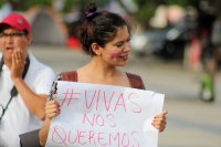 Miércoles 19 de octubre del 2016. Tuxtla Gutiérrez. Grupos feministas se manifiestan esta tarde dentro de las actividades del Paro Nacional de Mujeres buscando justicia para las vÃctimas de transfeminicidios y feminicidios en México Miércoles 19 de octubre del 2016. Tuxtla Gutiérrez. Grupos feministas se manifiestan esta tarde dentro de las actividades del Paro Nacional de Mujeres buscando justicia para las vÃctimas de transfeminicidios y feminicidios en México