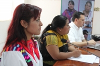 Jueves 14 de mayo del 2015. Tuxtla Gutiérrez. Las mujeres indÃgenas presentan ante el INE y a los candidatos de las regiones de los altos, sierra, frontera y norte a escuchar las propuestas por los derechos y participación de género en el proceso electora Jueves 14 de mayo del 2015. Tuxtla Gutiérrez. Las mujeres indÃgenas presentan ante el INE y a los candidatos de las regiones de los altos, sierra, frontera y norte a escuchar las propuestas por los derechos y participación de género en el proceso electora