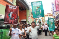 Martes 19 de junio del 2012. Tuxtla Gutiérrez, Chiapas. Emilio Gamboa Patron, líder de la CNOP del PRI acompaña a Manuel el Huero Velazco candidato a la gubernatura del estado de Chiapas por el PV-PRI-PANAL durante los mítines de proselitismo que realizar
