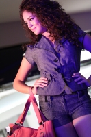 La segunda pasarela del Concurso Nuestra Belleza 2011 se llevó a cabo esta noche en un conocido centro comercial donde las jóvenes chiapanecas lucieron trajes casuales y accesorios de esta temporada.