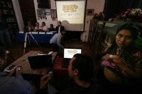 La fotografa Chamula Marush asiste a la conferencia de este medio dçia en la Casa Museo Na Bolom de la ciudad de San Cristóbal de las Casas donde esta asociación fundada hace 60 años conmemora en agosto el natalicio de su fundador el explorador danes Fran