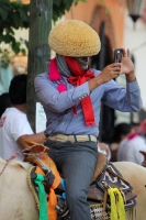 Sábado 8 de agosto del 2015. Chiapa de Corzo. Los Alférez y Naguares recorren las calles de la comunidad ribereña y culminan en recorrido en la representación de las batallas y luchas de las comunidades indígenas de la depresión central de Chiapas durante