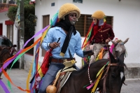 Lunes 8 de agosto del 2016. Chiapa de Corzo. Durante las celebraciones patronales de Santo Domingo se realiza el recorrido de Alférez y Naguares en el antiguo camposanto de la comunidad de Chiapa de Corzo quienes durante la tarde cabalgan en grupos golpea Lunes 8 de agosto del 2016. Chiapa de Corzo. Durante las celebraciones patronales de Santo Domingo se realiza el recorrido de Alférez y Naguares en el antiguo camposanto de la comunidad de Chiapa de Corzo quienes durante la tarde cabalgan en grupos golpea