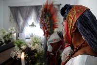 20220727. Tuxtla G. Los danzantes del Napapok Etze,  despiden al querido baile Ramiro quien ahora descanza en paz.