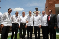 Martes 1 de agosto del 2017. Tuxtla Gutiérrez. José Ramón Narro Robles, Secretario de Salud recibe la presea Jorge de la Vega Domínguez al mérito de la administración pública 2017 que entrega el Instituto de Administración Pública de Chiapas Este evento f