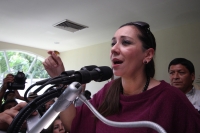 Jueves 9 de febrero del 2012. La Nena anuncia su candidatura por el PRD. Tuxtla Gutiérrez, Chiapas. María Elena Orantes, anuncia su inscripción como aspirante a la candidatura del PRD y su apoyo a AMLO en un evento organizado por sus simpatizantes en cono