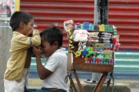 Desde hace algunos años se celebra durante el mes de junio el Día Mundial Contra el Trabajo de los Niños según el reconocimiento del convenio 182 de la OIT Organización Internacional del Trabajo. A pesar de estos esfuerzos internacionales, en Chiapas el d