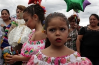 Lunes 4 de enero del 2016. Chiapa de Corzo. Los niños Parachicos y las pequeñas Chiapanecas en el día del Niño de Atocha