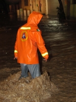 Sábado 27 de agosto. Las intensas lluvias de las últimas horas han ocasionado inundaciones y encharcamientos en varias avenidas y colonias de la ciudad siendo el rio Potinaspak y Sabinal los que afectaron el norte oriente de Tuxtla.