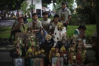 20231209. Tuxtla. Antorchas Guadalupanas en las cercanías del Parque de la marimba