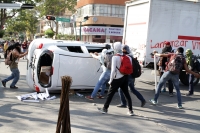 Martes 29 de enero del 2019. Tuxtla Gutiérrez. Estudiantes de la Escuela Normal Rural Larráinzar protestan este medio día en la avenida central de la ciudad.