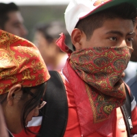 Jueves 28 de abril del 2016. Tuxtla Gutiérrez. Estudiantes de la Coordinadora de Estudiantes Normalistas del Estado de Chiapas se manifiestan este medio día causando destrozos en la Secretaria de Educación SECH para exigir prioridad en cobertura de plazas
