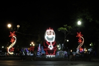 Sábado 16 de diciembre del 2017. Tuxtla Gutiérrez. El Parque de la Marimba se viste de luces y colores durante esta época decembrina