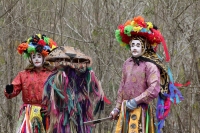 Domingo 20 de marzo del 2016. Ocosocuautla de Espinosa. Encuentro Zoque del Nuevo Sol. Los danzantes y músicos de la etnia Zoque de la depresión central del estado de Chiapas se reúnen este medio dÃa en la zona arqueológica conocida como Cerro Ombligo con Domingo 20 de marzo del 2016. Ocosocuautla de Espinosa. Encuentro Zoque del Nuevo Sol. Los danzantes y músicos de la etnia Zoque de la depresión central del estado de Chiapas se reúnen este medio dÃa en la zona arqueológica conocida como Cerro Ombligo con