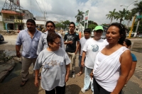 Lunes 16 de junio del 2014. Tuxtla Gutiérrez. Habitantes de las cercanías de la 13 oriente y Avenida Central hablan sobre las afectaciones sufridas durante 7 meses que las obras de reconstrucción fueran iniciadas con lo que comercios y casas habitación pe