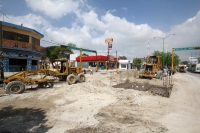 Lunes 16 de junio del 2014. Tuxtla Gutiérrez. Habitantes de las cercanías de la 13 oriente y Avenida Central hablan sobre las afectaciones sufridas durante 7 meses que las obras de reconstrucción fueran iniciadas con lo que comercios y casas habitación pe