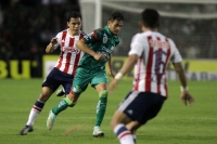 Sábado 10 de enero del 2015. Tuxtla Gutiérrez. Aspectos del partido entre Jaguares de Chiapas y Guadalajara, esta noche en el estadio Zoque de la capital del estado de Chiapas.