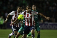 Sábado 10 de enero del 2015. Tuxtla Gutiérrez. Aspectos del partido entre Jaguares de Chiapas y Guadalajara, esta noche en el estadio Zoque de la capital del estado de Chiapas.