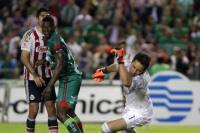 Sábado 10 de enero del 2015. Tuxtla Gutiérrez. Aspectos del partido entre Jaguares de Chiapas y Guadalajara, esta noche en el estadio Zoque de la capital del estado de Chiapas.