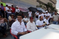 Martes 31 de mayo del 2016. Tuxtla Gutiérrez. Agrupaciones sociales y empresarios en conferencia de prensa responden con un pronunciamiento a la administración estatal.