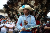 20210530. El Calalá en Suchiapa. Día del Padre Eterno: para los habitantes de Suchiapa, el domingo previo al jueves de Corpus da inicio al calendario de ritos de esta celebración tradicional de la comunidad chiapaneca.
