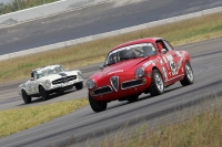 Jueves 21 de octubre. Los participantes del rally internacional de automovilismo La Carrera Panamericana 2010 realizan la prueba de salida esta mañana en las instalaciones del Autodromo Chiapas.
