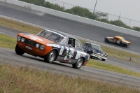 Jueves 21 de octubre. Los participantes del rally internacional de automovilismo La Carrera Panamericana 2010 realizan la prueba de salida esta mañana en las instalaciones del Autodromo Chiapas.