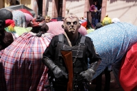 Jueves 22 de septiembre del 2016. San Cristóbal de las Casas. Los pintorescos personajes que en procesión acompañan a la virgen de la Merced por las calles durante el anuncio de las fiestas patronales llenado de colorido  esta colonial ciudad del sureste 