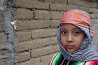 Jueves 15 de enero del 2015. Chiapa de Corzo. La Danza de los Parachicos. Los grupos de danzantes visten una máscara de madera, zarape, chin-chin  y chalinas adornadas de motivos religiosos o florales y recorren las iglesias, ermitas y calles donde los sa