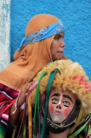 Jueves 18 de enero del 2018. Suchiapa. Las mujeres danzantes de Suchiapa. La participación de las jóvenes dentro de las danzas tradicionales de la comunidad es visible cada año cuando portan los vistosos trajes festivos del Parachico y el Torito en las