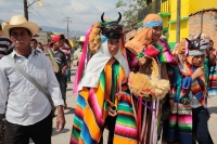 Jueves 18 de enero del 2018. Suchiapa. Las mujeres danzantes de Suchiapa. La participación de las jóvenes dentro de las danzas tradicionales de la comunidad es visible cada año cuando portan los vistosos trajes festivos del Parachico y el Torito en las